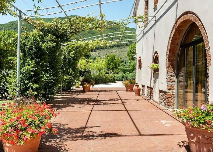Otel Under The Tuscan Sun